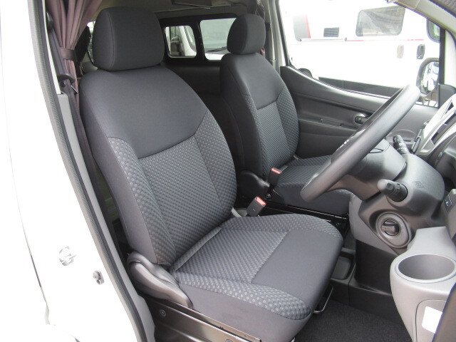 キャンピングカー バンコン FOCS　Luz(ﾙｿ)　新車即納ﾓﾃﾞﾙ