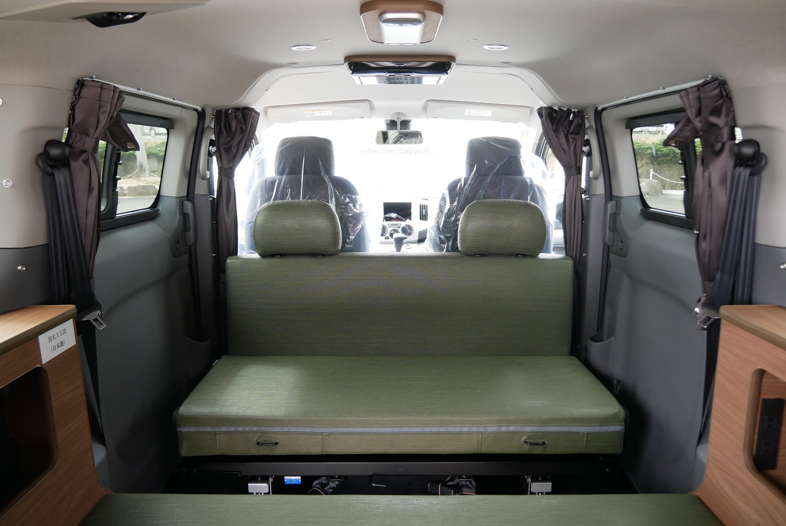 キャンピングカー バンコン NV200ﾊﾞﾈｯﾄ FOCS Luz ﾙｿ　新車即納車