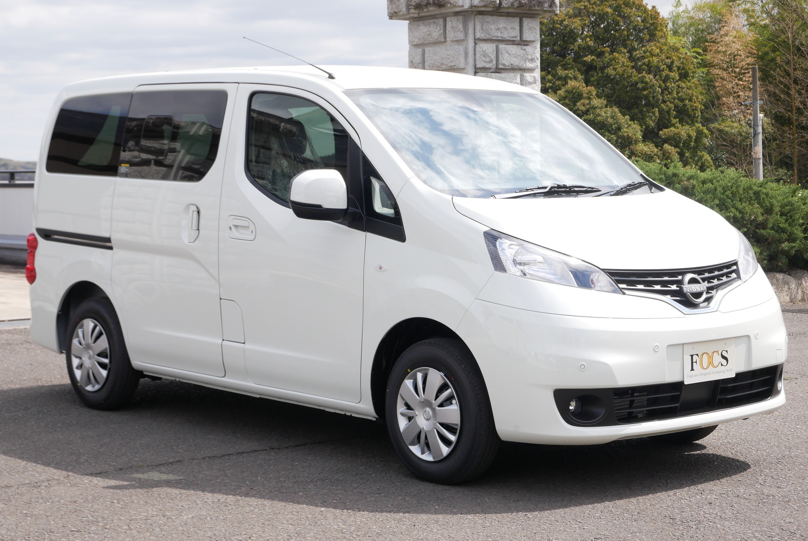 キャンピングカー バンコン NV200ﾊﾞﾈｯﾄ FOCS Luz ﾙｿ　新車即納車