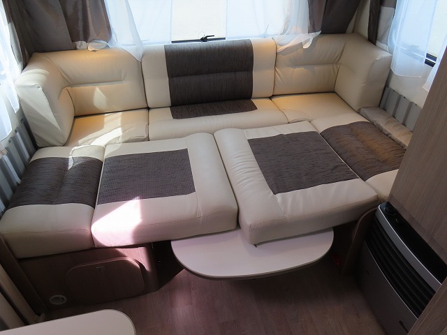 キャンピングカー トレーラー ﾄﾘｶﾞﾉ ｱﾚｸﾞﾗ450 家庭用ｴｱｺﾝ FFﾋｰﾀｰ