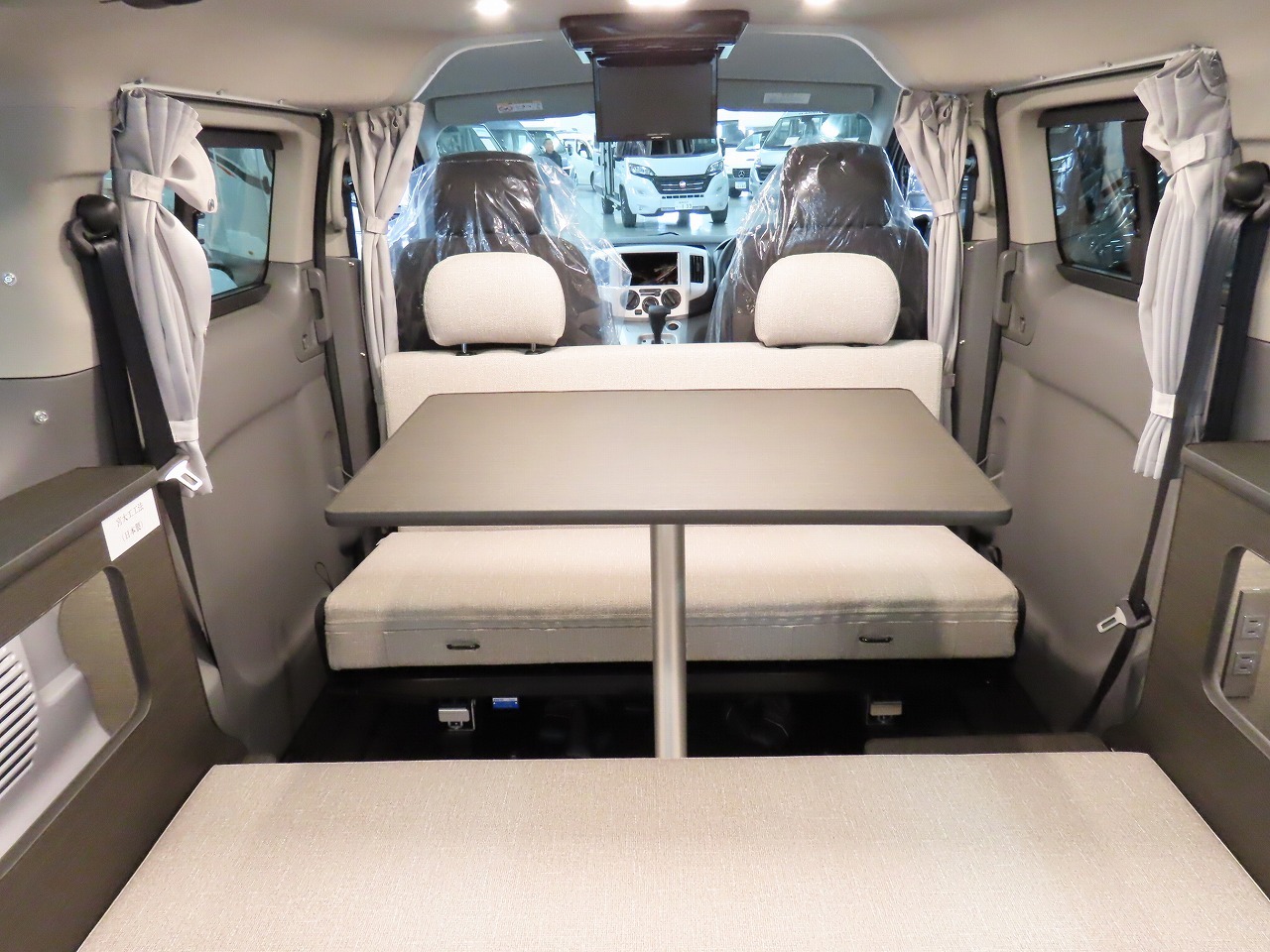 キャンピングカー バンコン NV200ﾊﾞﾈｯﾄ FOCS ﾙｿ 新車