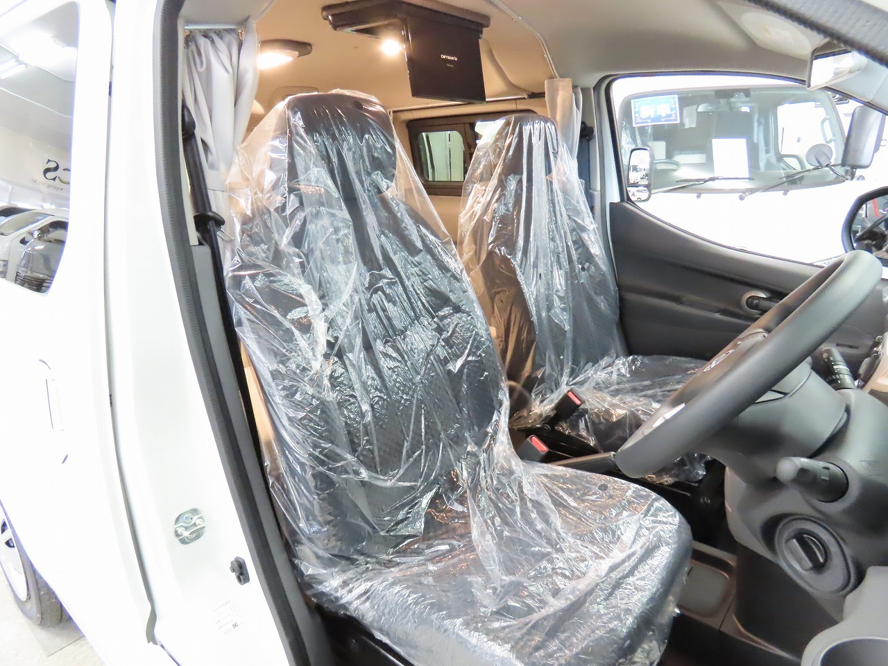 キャンピングカー バンコン NV200ﾊﾞﾈｯﾄ FOCS ﾙｿ 新車