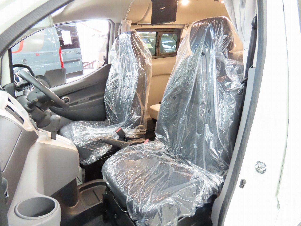 キャンピングカー バンコン NV200ﾊﾞﾈｯﾄ FOCS ﾙｿ 新車