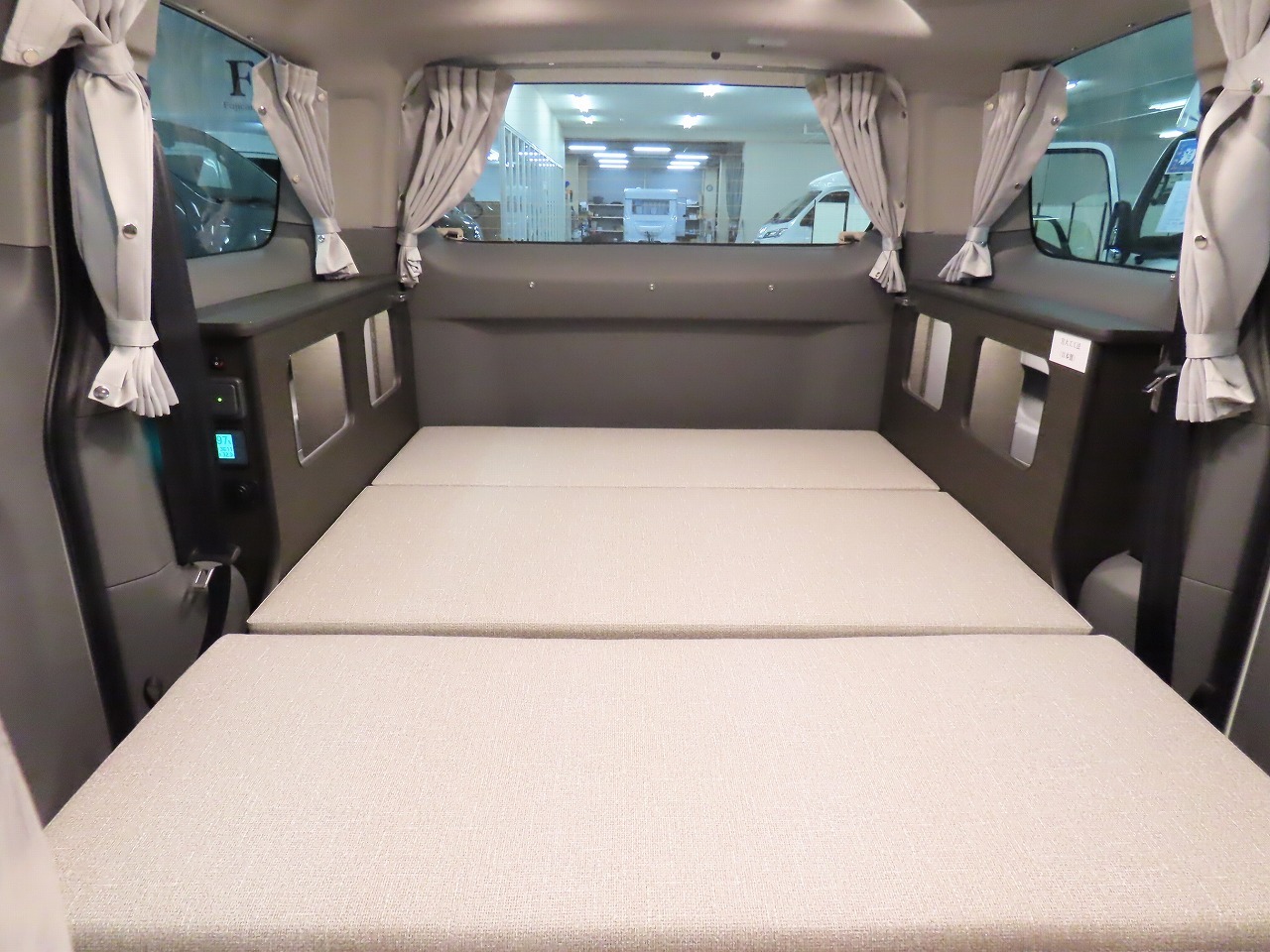 キャンピングカー バンコン NV200ﾊﾞﾈｯﾄ FOCS ﾙｿ 新車