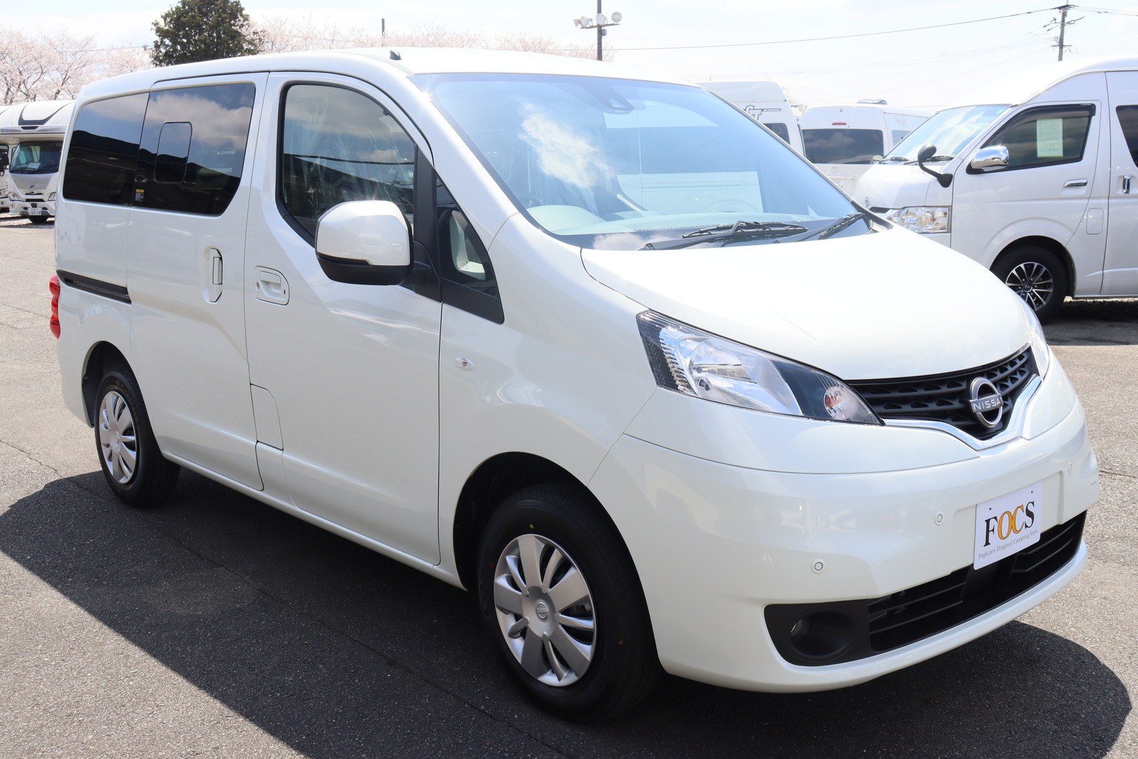 キャンピングカー バンコン NV200ﾊﾞﾈｯﾄ FOCS Luz ﾙｿ 新車即納