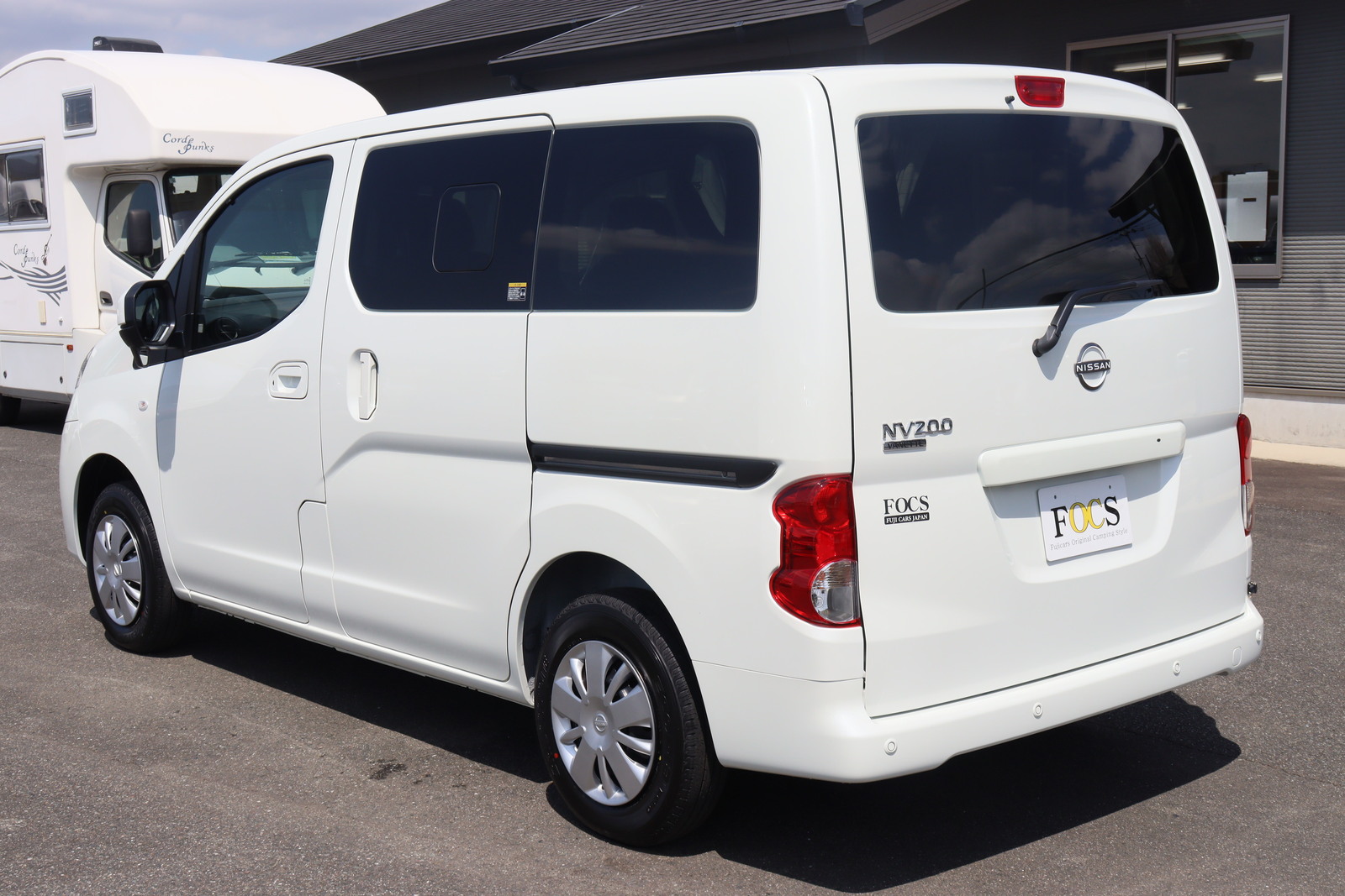 キャンピングカー バンコン NV200ﾊﾞﾈｯﾄ FOCS Luz ﾙｿ 新車即納