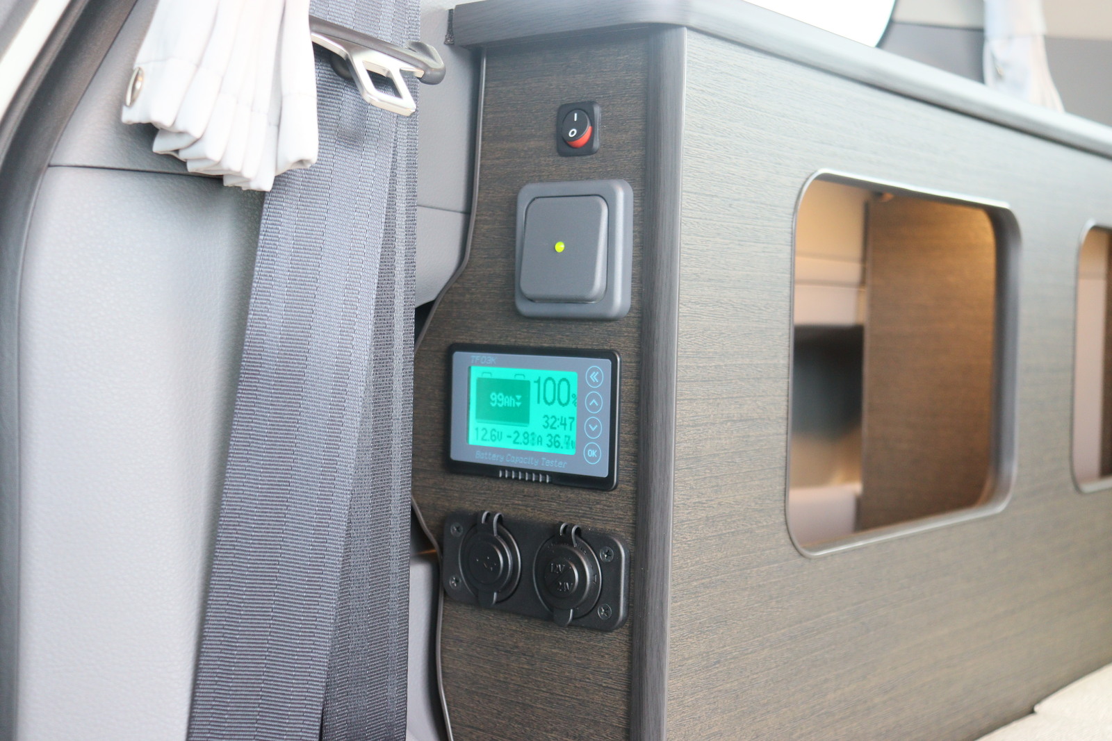 キャンピングカー バンコン NV200ﾊﾞﾈｯﾄ FOCS Luz ﾙｿ 新車即納