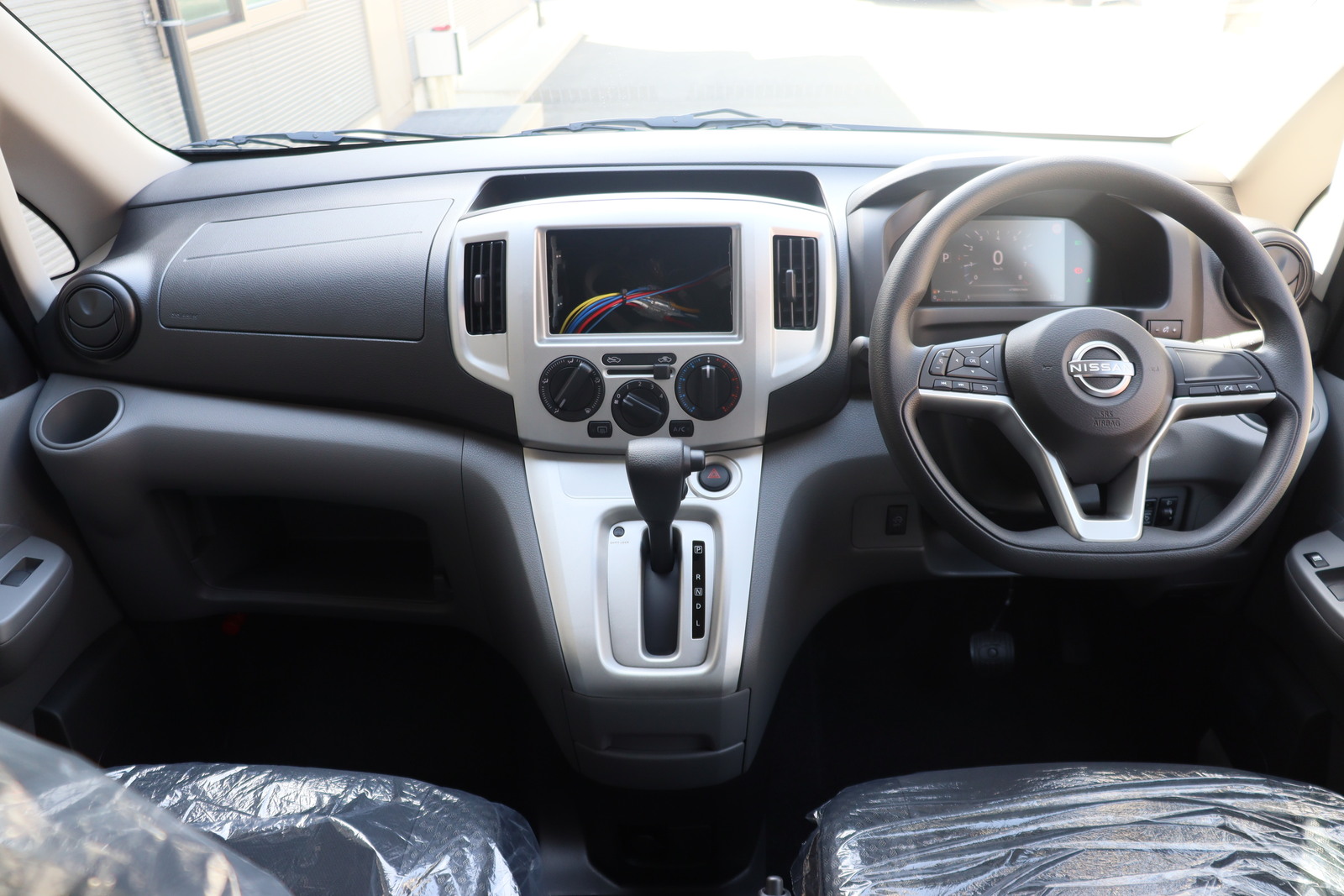 キャンピングカー バンコン NV200 FOCS Luz ﾙｿ 新車 12Vｸｰﾗｰ