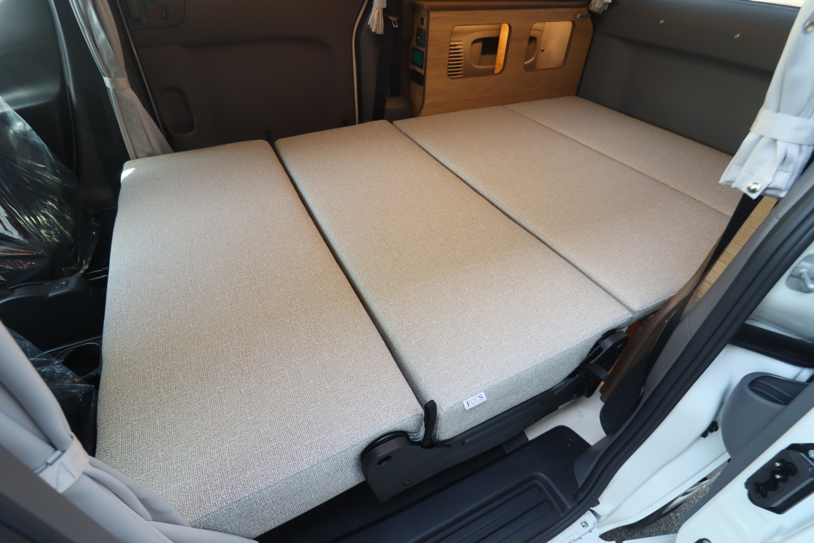 キャンピングカー バンコン NV200 FOCS Luz ﾙｿ 新車 12Vｸｰﾗｰ