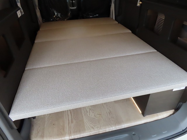 キャンピングカー バンコン NV200ﾊﾞﾈｯﾄFOCS ﾙｿ 新車即納 12Vｸｰﾗｰ