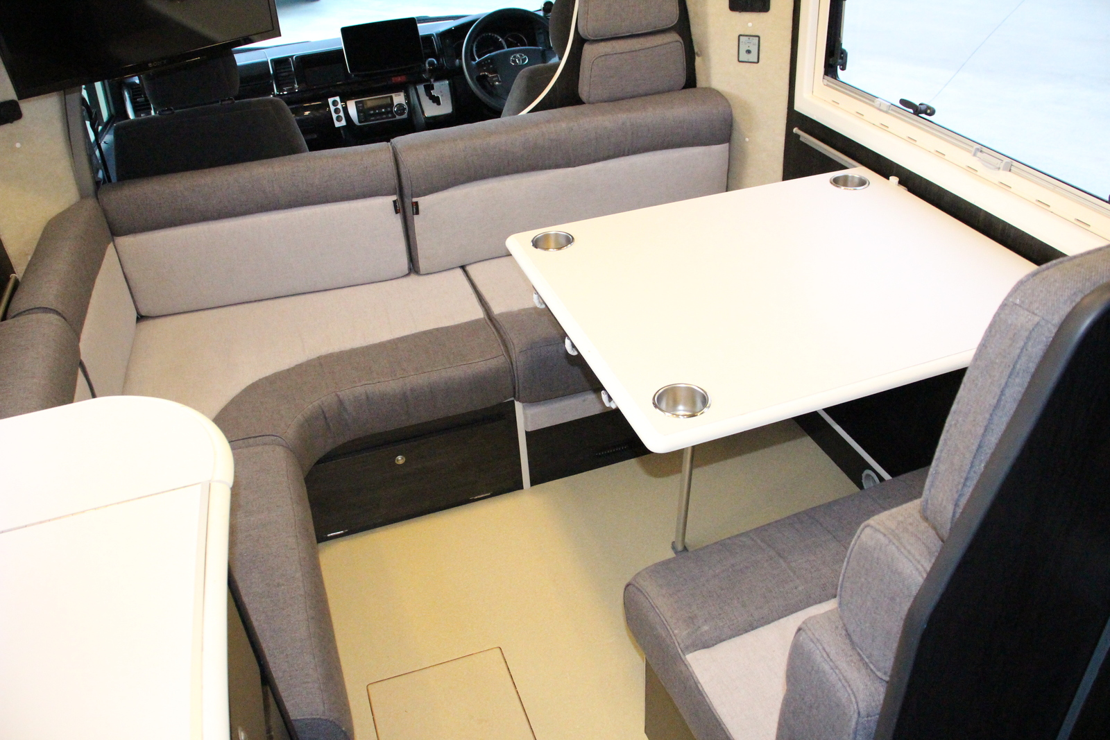 キャンピングカー キャブコン ﾊｲｴｰｽ ﾌｧﾝﾙｰﾁｪ ﾊﾟﾀｺﾞﾆｱ 4WD