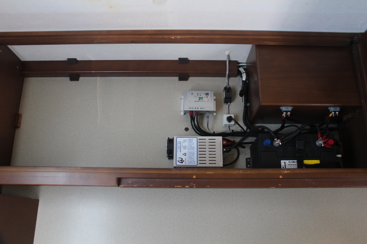 キャンピングカー トレーラー ﾀｺｽ ﾐﾐｰ310 家庭用ｴｱｺﾝ ｿｰﾗｰ 牽引免許不要