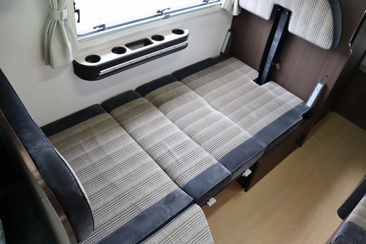 キャンピングカー キャブコン ｶﾑﾛｰﾄﾞ 東和 ｳﾞｫｰﾝR2B