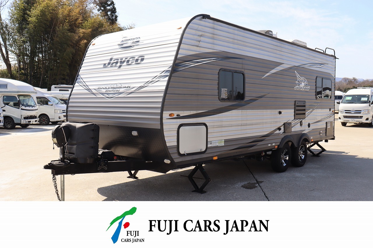 キャンピングカー トレーラー ジェイコ 210QBW　二軸　要けん引免許