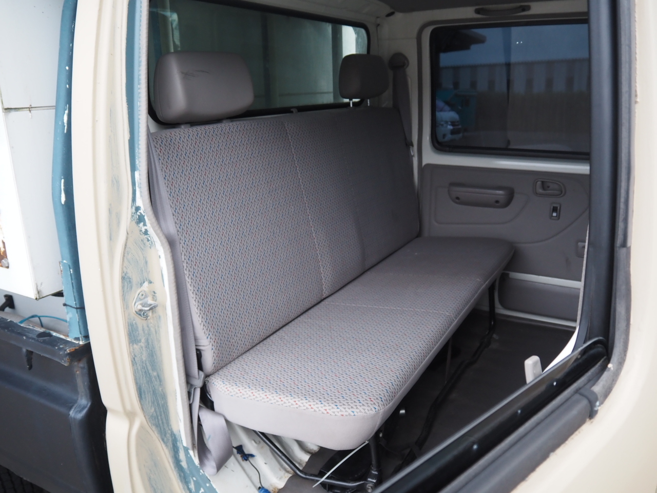 キャンピングカー トラキャン ﾄﾖｴｰｽ 山春製ｷｬﾝﾊﾟｰｼｪﾙ 4WDDT