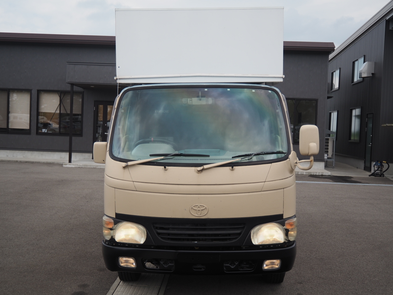 キャンピングカー トラキャン ﾄﾖｴｰｽ 山春製ｷｬﾝﾊﾟｰｼｪﾙ 4WDDT