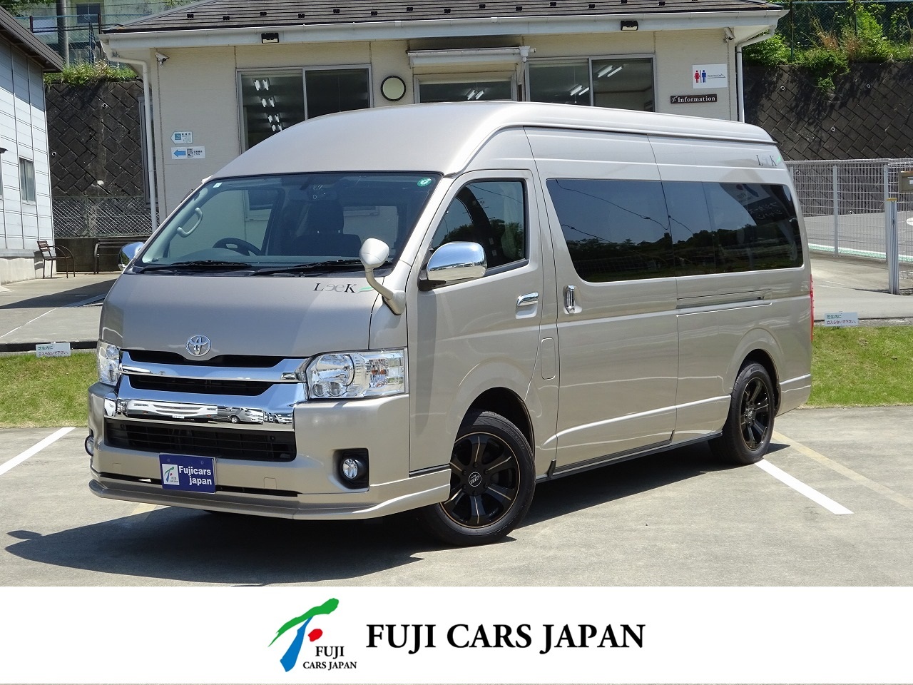 キャンピングカー バンコン レジアスエース ナッツRV リーク　FF暖房　4WD
