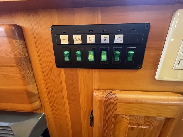 キャンピングカー キャブコン　 ｶﾑﾛｰﾄﾞ ﾅｯﾂRV ｸﾚｿﾝ