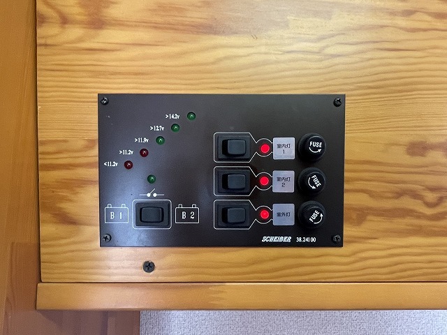 キャンピングカー キャブコン　 ｶﾑﾛｰﾄﾞ ﾅｯﾂRV ｸﾚｿﾝ
