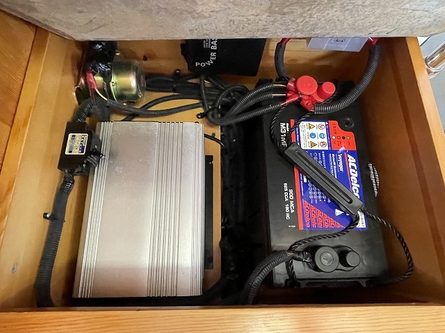 キャンピングカー キャブコン　 ｶﾑﾛｰﾄﾞ ﾅｯﾂRV ｸﾚｿﾝ