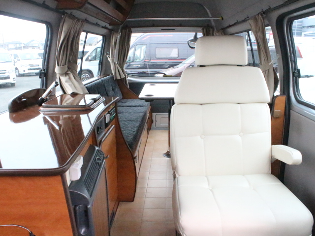 キャンピングカー バンコン RVﾋﾞｯｸﾌｯﾄ B&B 冷蔵庫 600Wｲﾝﾊﾞｰﾀｰ
