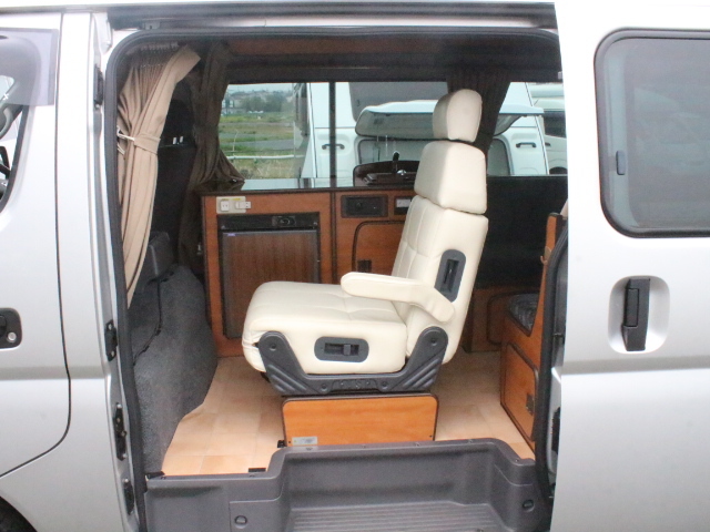 キャンピングカー バンコン RVﾋﾞｯｸﾌｯﾄ B&B 冷蔵庫 600Wｲﾝﾊﾞｰﾀｰ