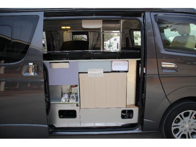 キャンピングカー バンコン ﾊｲｴｰｽ ﾎﾜｲﾄﾊｳｽ ｾﾌﾞﾝｽﾀｰﾌﾟﾚｼｬｽ4WD