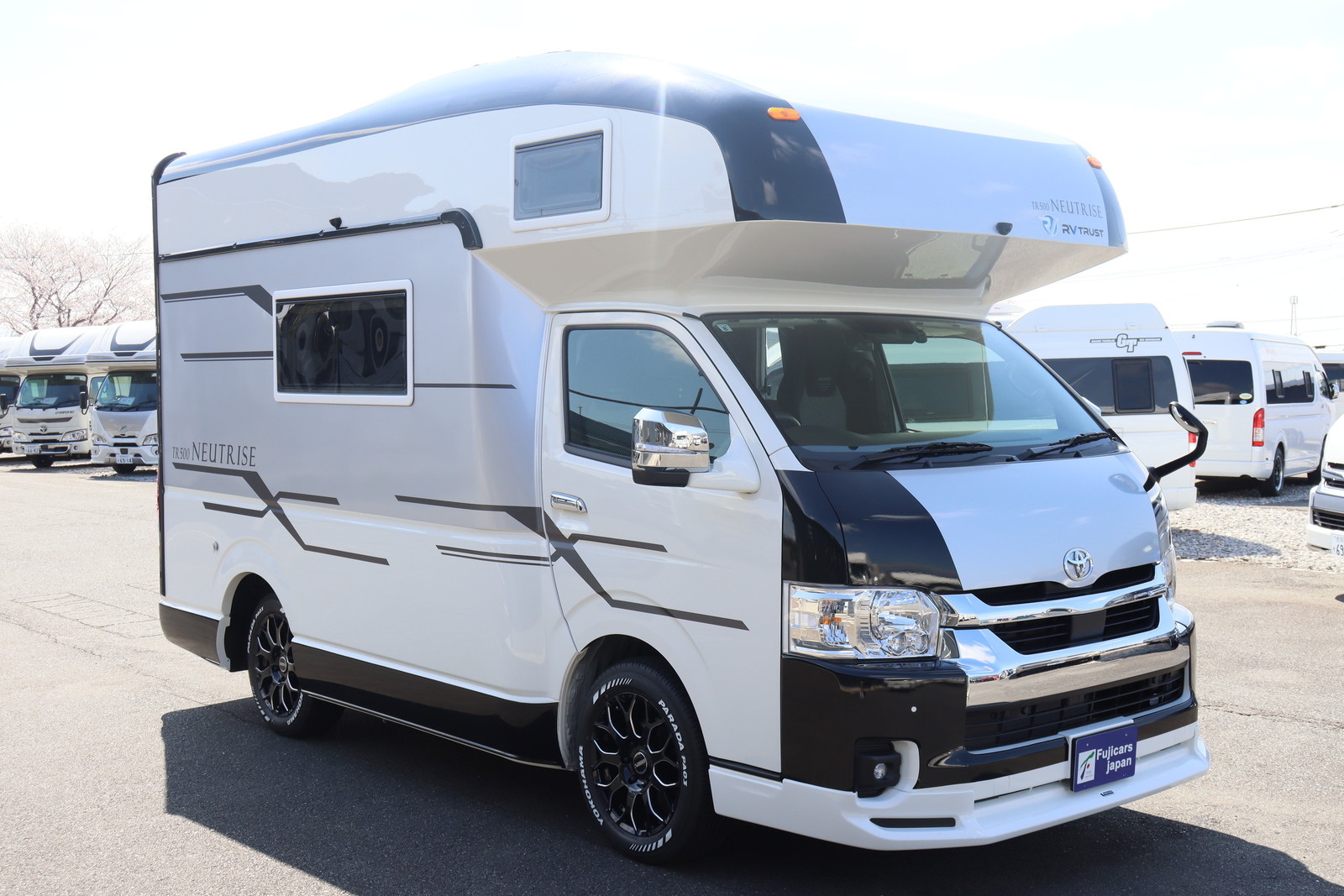 キャンピングカー キャブコン ﾊｲｴｰｽ RVﾄﾗｽﾄ TR500ﾆｭｰﾄﾗｲｽﾞ 4WD