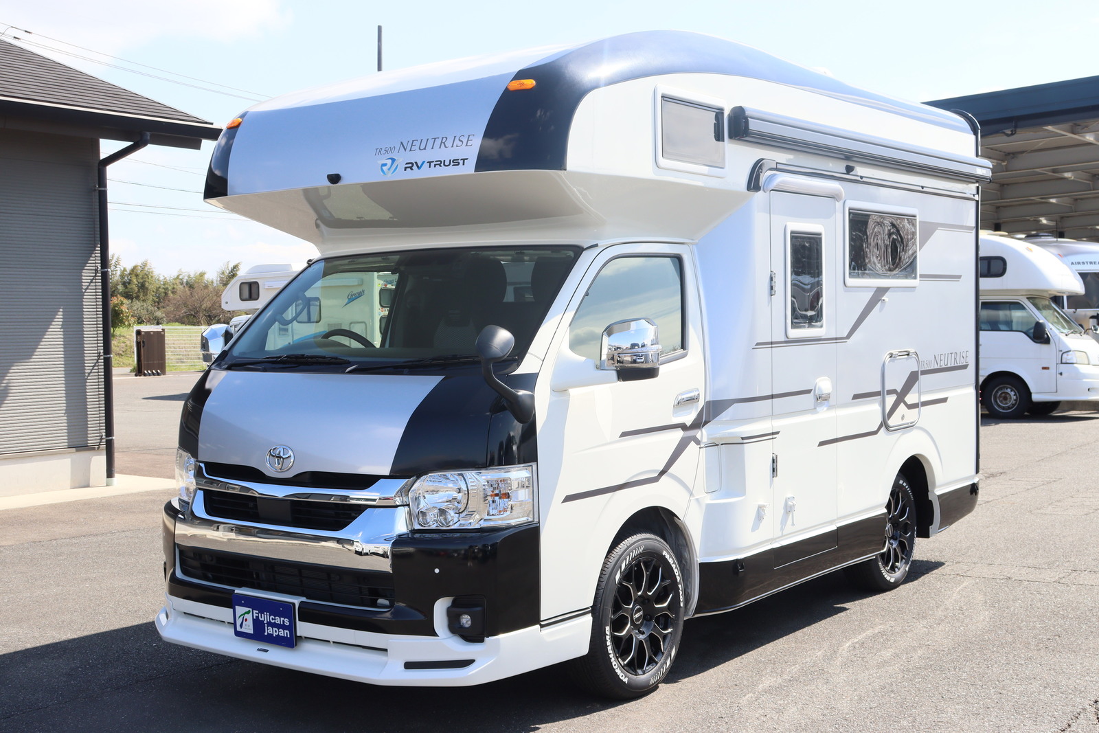 キャンピングカー キャブコン ﾊｲｴｰｽ RVﾄﾗｽﾄ TR500ﾆｭｰﾄﾗｲｽﾞ 4WD