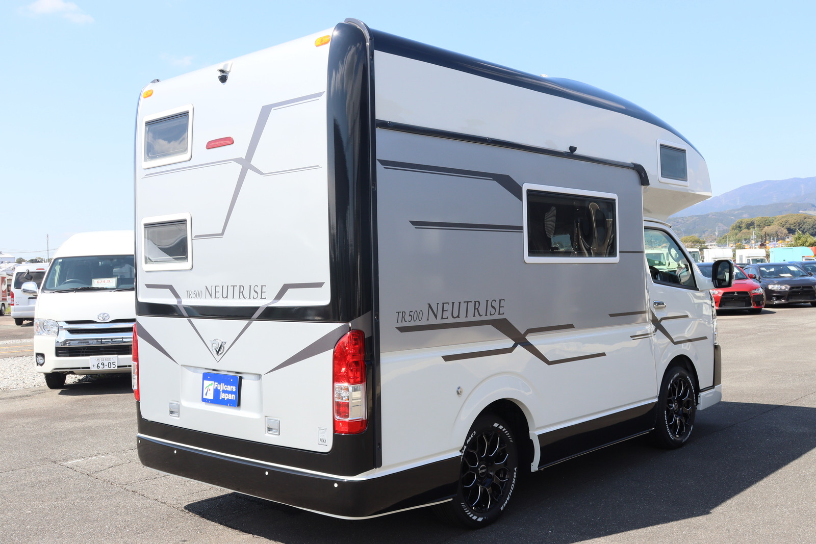 キャンピングカー キャブコン ﾊｲｴｰｽ RVﾄﾗｽﾄ TR500ﾆｭｰﾄﾗｲｽﾞ 4WD