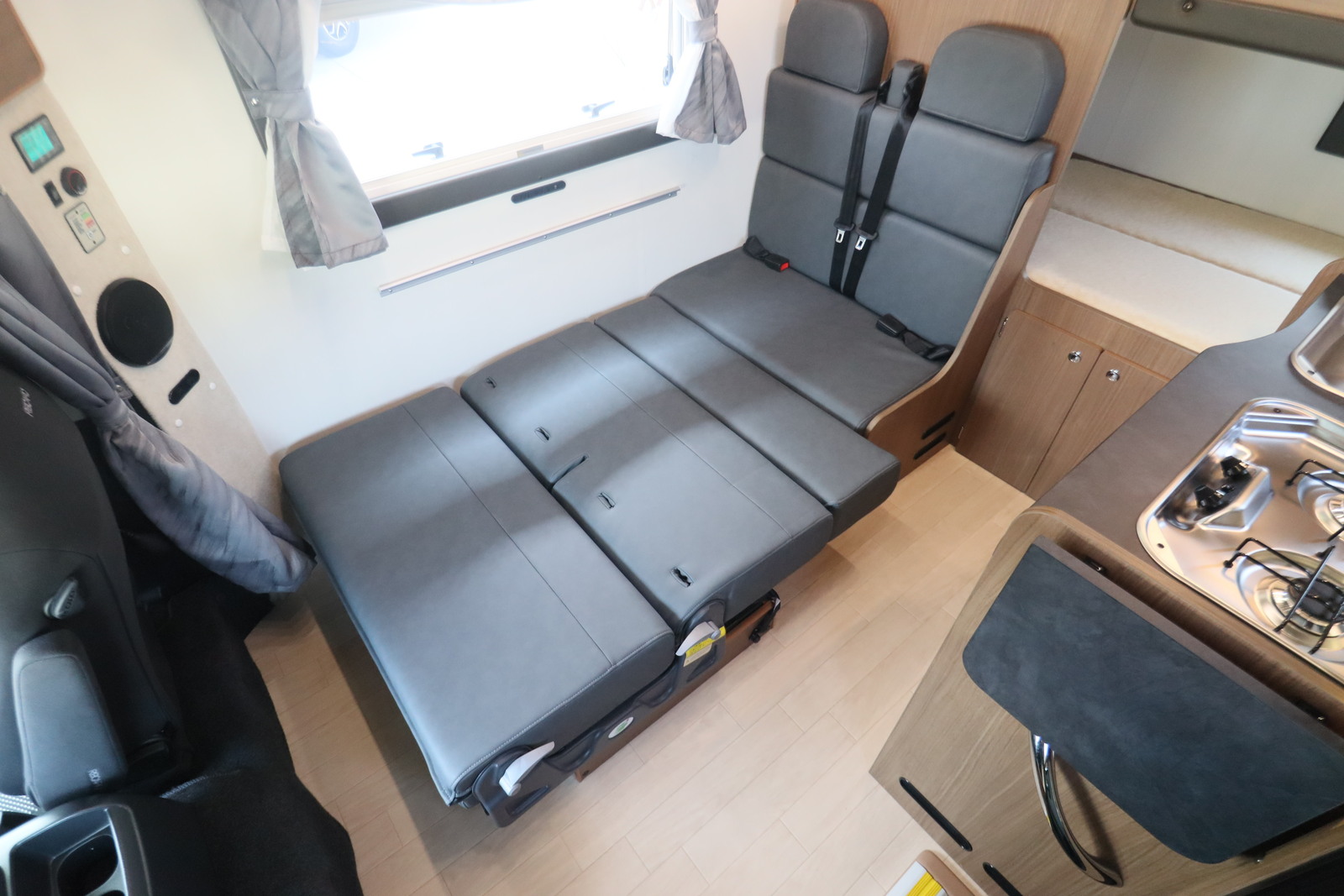 キャンピングカー キャブコン ﾊｲｴｰｽ RVﾄﾗｽﾄ TR500ﾆｭｰﾄﾗｲｽﾞ 4WD