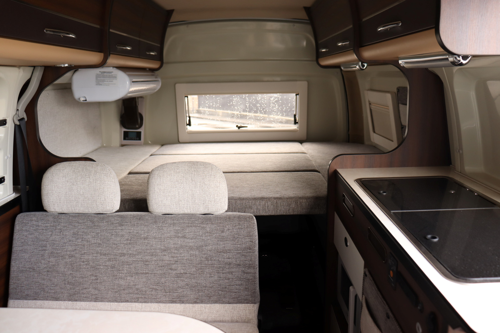 キャンピングカー バンコン ﾊｲｴｰｽ ﾃﾞﾙﾀﾘﾝｸ ﾀﾞｰｳｨﾝQ3 4WD