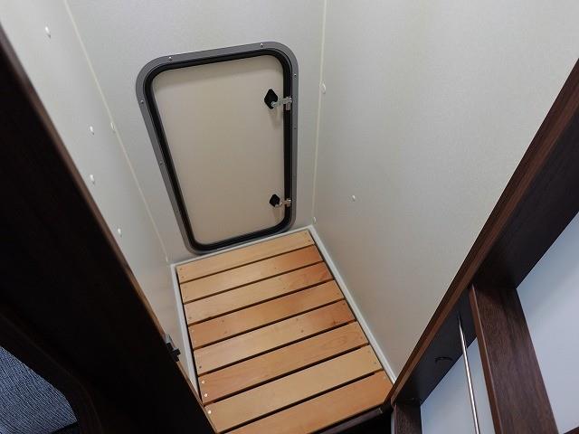 キャンピングカー キャブコン ｶﾑﾛｰﾄﾞ 東和 ｳﾞｫｰﾝR2B 家庭用ｴｱｺﾝ