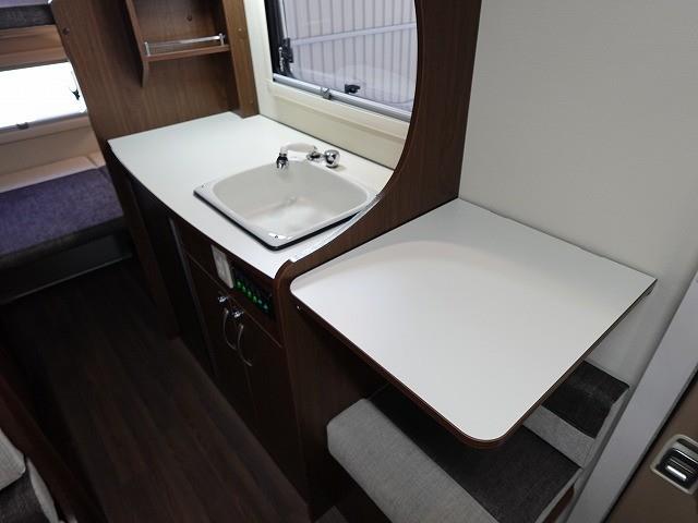キャンピングカー キャブコン ｶﾑﾛｰﾄﾞ 東和 ｳﾞｫｰﾝR2B 家庭用ｴｱｺﾝ