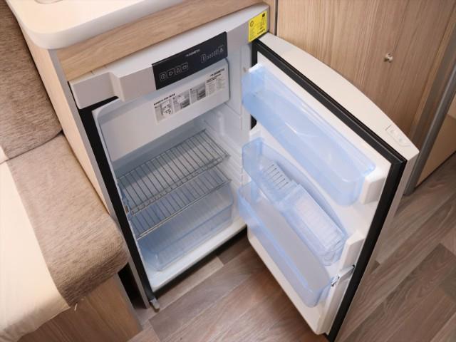 キャンピングカー トレーラー ｴｰｽｷｬﾗﾊﾞﾝｽﾞ ｴｰｽﾜﾝ330DL 家庭用ｴｱｺﾝ