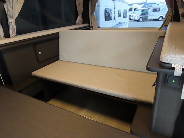 キャンピングカー バンコン ﾊｲｴｰｽ FOCSｴｽﾊﾟｼｵesﾘﾉﾀｸﾐ 新規架装