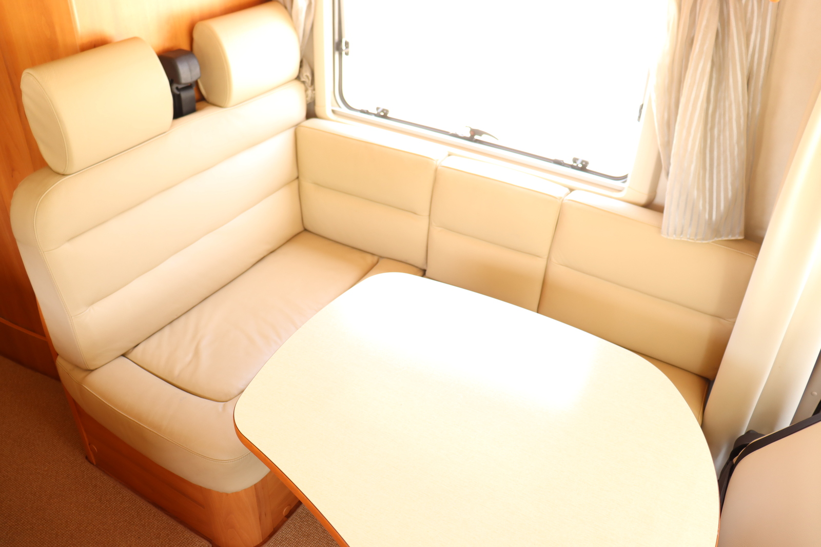 キャンピングカー バスコン ﾍﾞﾝﾂ ﾊｲﾏｰB675SL ﾙｰﾌｴｱｺﾝ FFﾋｰﾀｰ