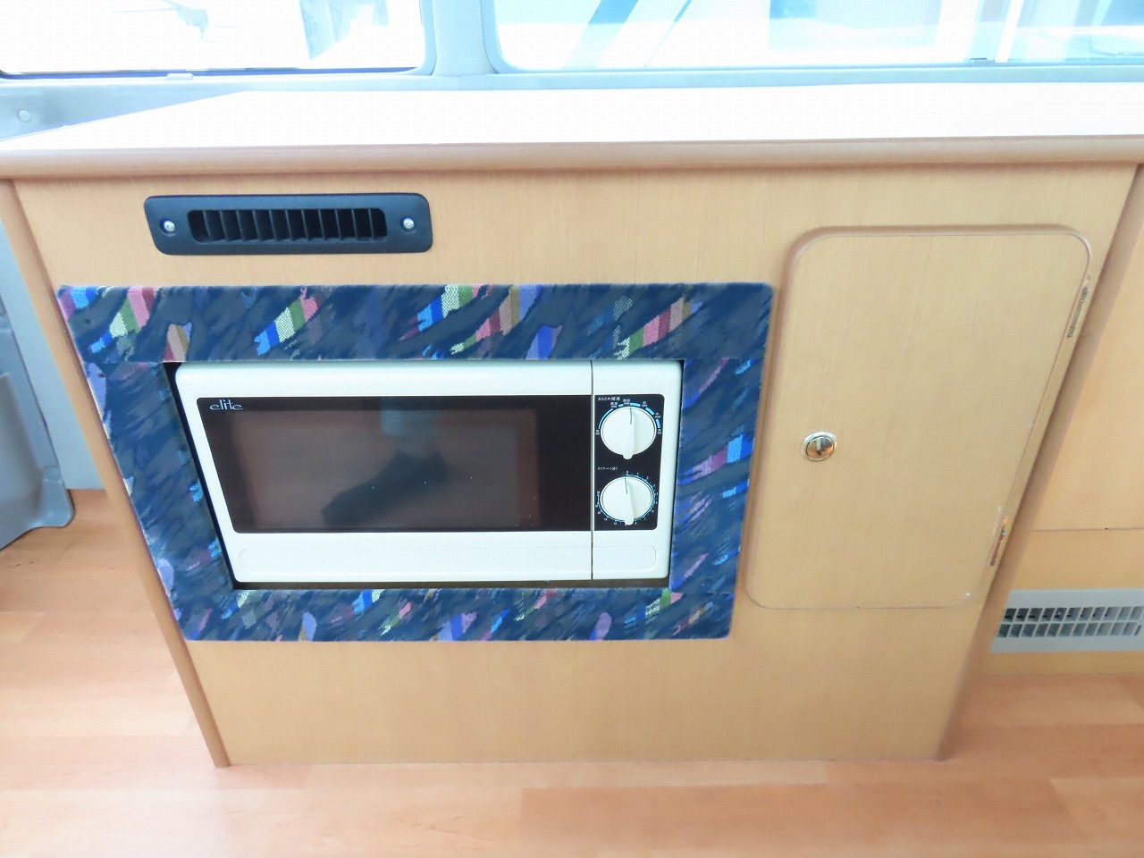 キャンピングカー バスコン ｺｰｽﾀｰ ﾃｯﾂRV製  Dｾﾞﾙﾀｰﾎﾞ 超ｼｮｰﾄ