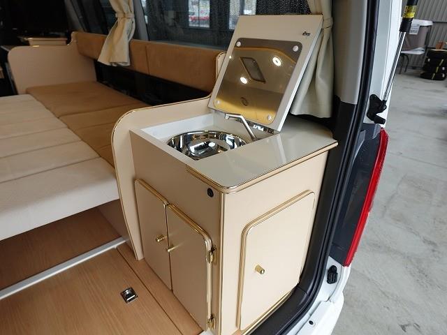 キャンピングカー バンコン ﾊｲｴｰｽ かｰいんてりあ高橋 ﾘﾗｯｸｽﾜｺﾞﾝ