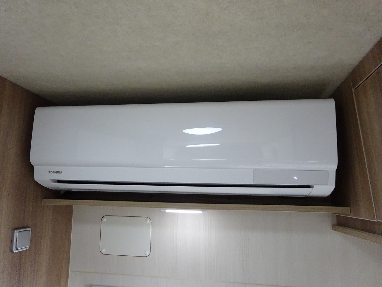 キャンピングカー キャブコン ｶﾑﾛｰﾄﾞ ｷｬﾝﾊﾟｰ厚木ﾊﾟﾋﾟｰ480 家AC 4駆