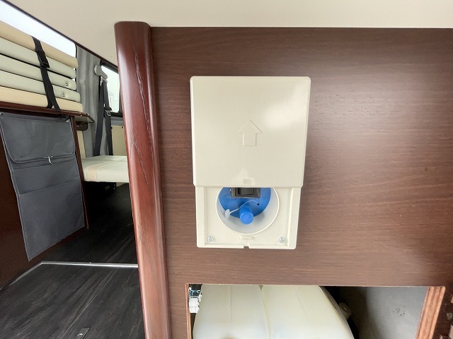 キャンピングカー バンコン NV350ｷｬﾗﾊﾞﾝ OMC ﾎﾞｷﾞｰ