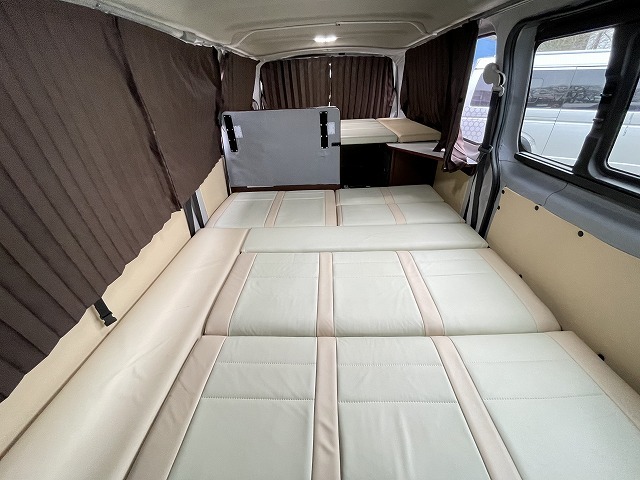 キャンピングカー バンコン NV350ｷｬﾗﾊﾞﾝ OMC ﾎﾞｷﾞｰ