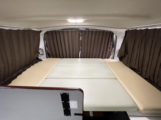 キャンピングカー バンコン NV350ｷｬﾗﾊﾞﾝ OMC ﾎﾞｷﾞｰ