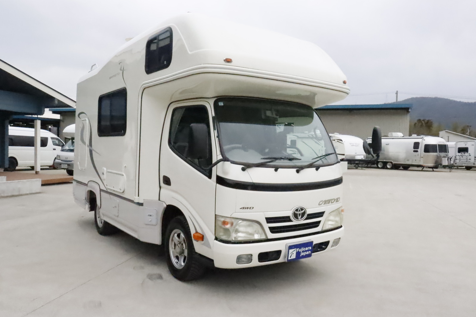 キャンピングカー キャブコン ｶﾑﾛｰﾄﾞ ﾅｯﾂRV ｸﾚｿﾝﾎﾞｰﾀﾞｰ