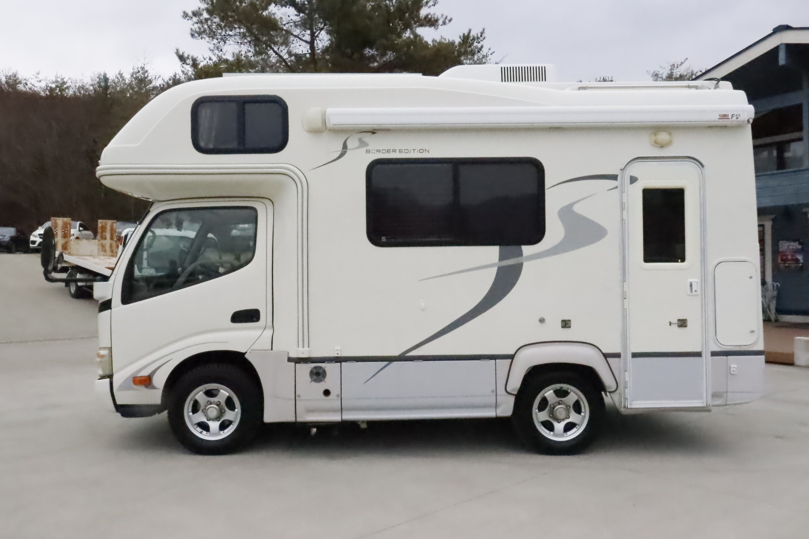 キャンピングカー キャブコン ｶﾑﾛｰﾄﾞ ﾅｯﾂRV ｸﾚｿﾝﾎﾞｰﾀﾞｰ