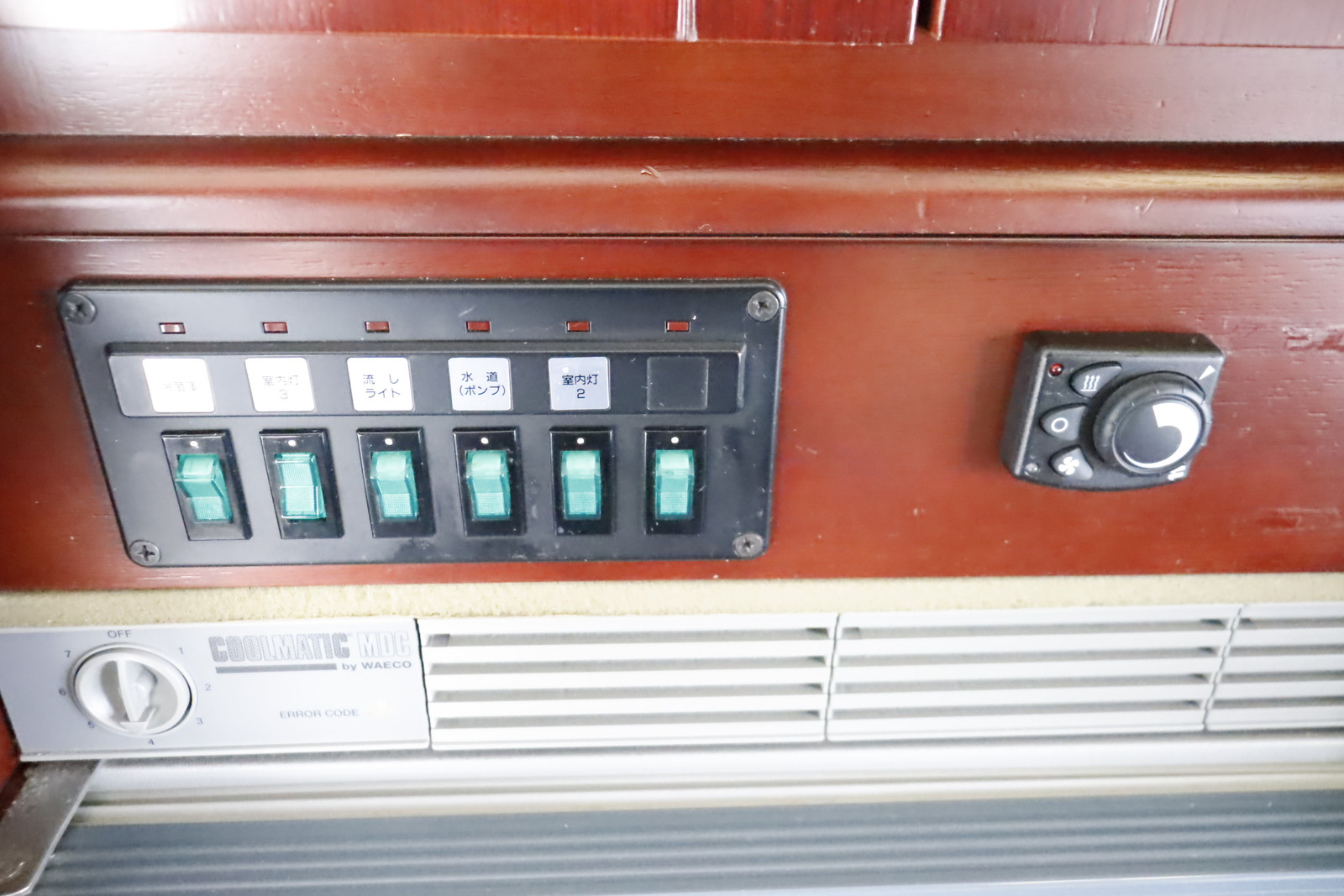キャンピングカー キャブコン ｶﾑﾛｰﾄﾞ ﾅｯﾂRV ｸﾚｿﾝﾎﾞｰﾀﾞｰ