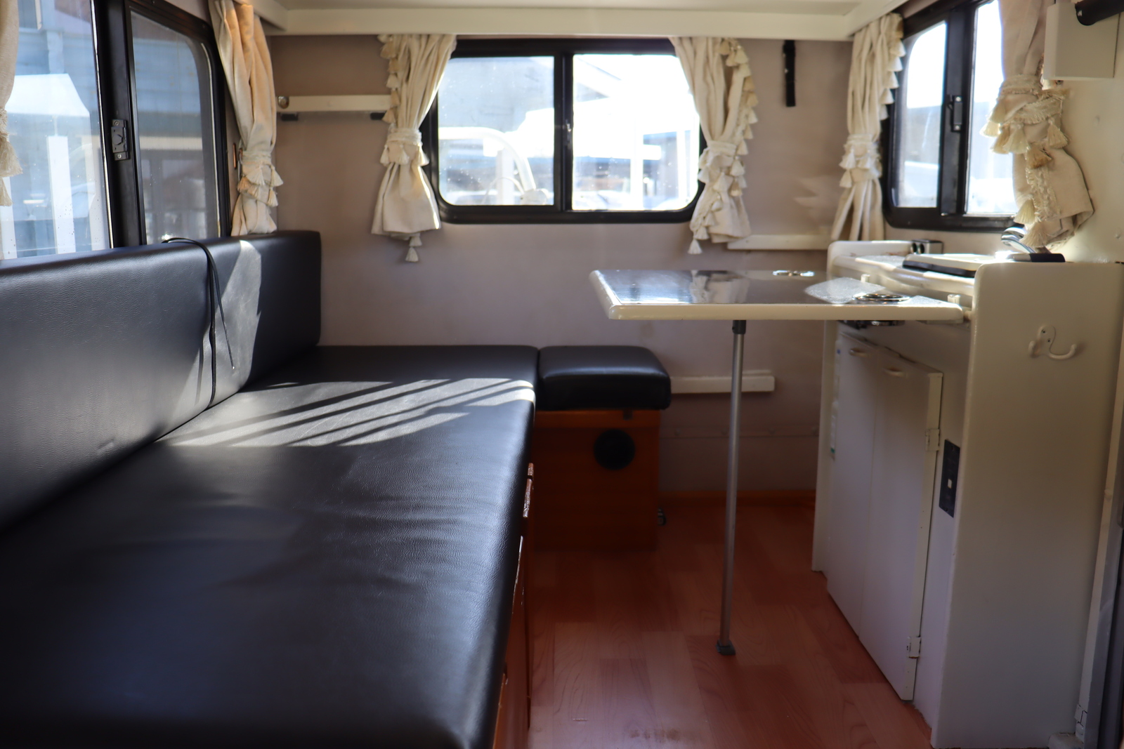 キャンピングカー 軽キャンパー ｷｬﾘｲ AZ-MAX ﾗｸｰﾝ FFﾋｰﾀｰ 4WD