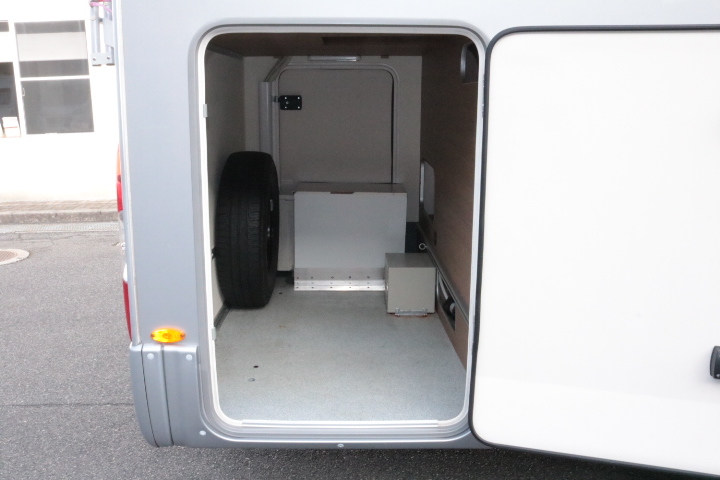 キャンピングカー バスコン ﾃﾞｭｶﾄ ﾊﾞｰｽﾄﾅｰ ｳﾞｨｾｵi690G　家庭用AC