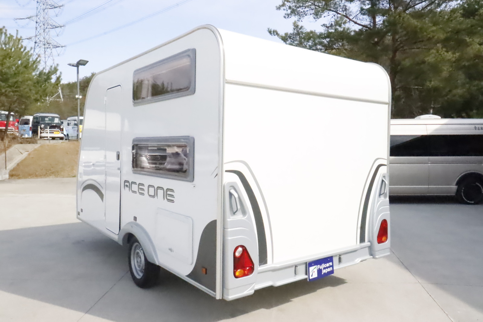 キャンピングカー トレーラー ｴｰｽｷｬﾗﾊﾞﾝ ｴｰｽ330DL 家庭用ｴｱｺﾝ
