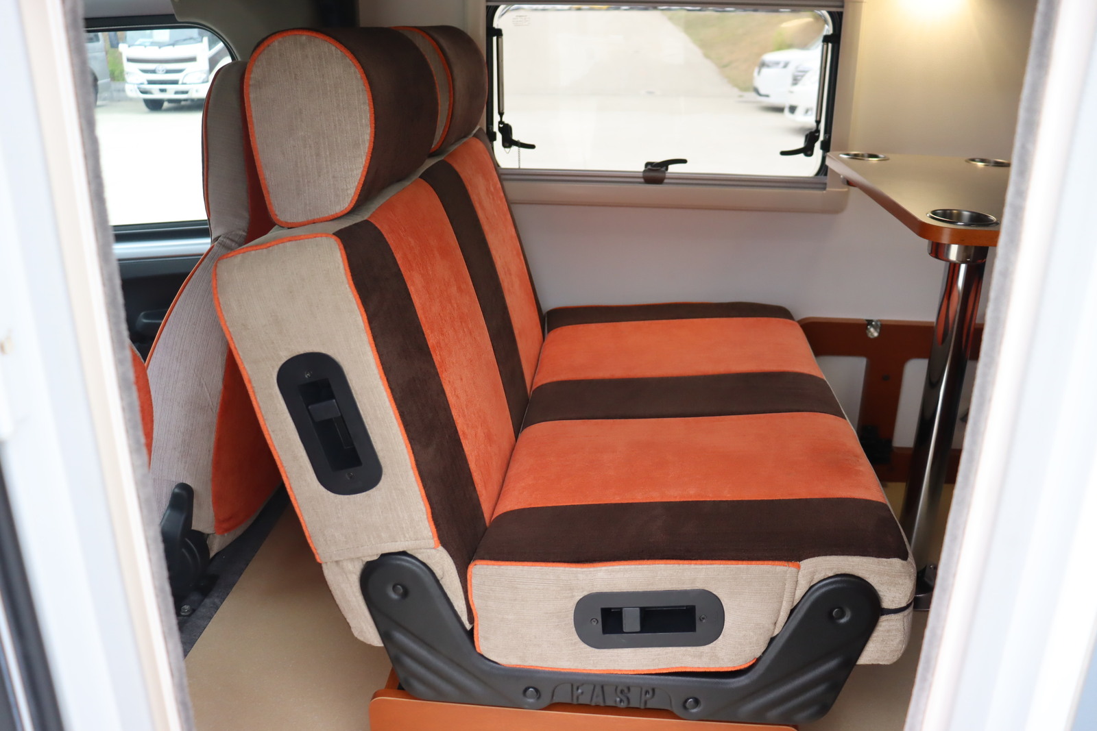 キャンピングカー 軽キャンパー ﾊｲｾﾞｯﾄ ｲﾝﾃﾞｨｱﾅRV ｲﾝﾃﾞｨ727